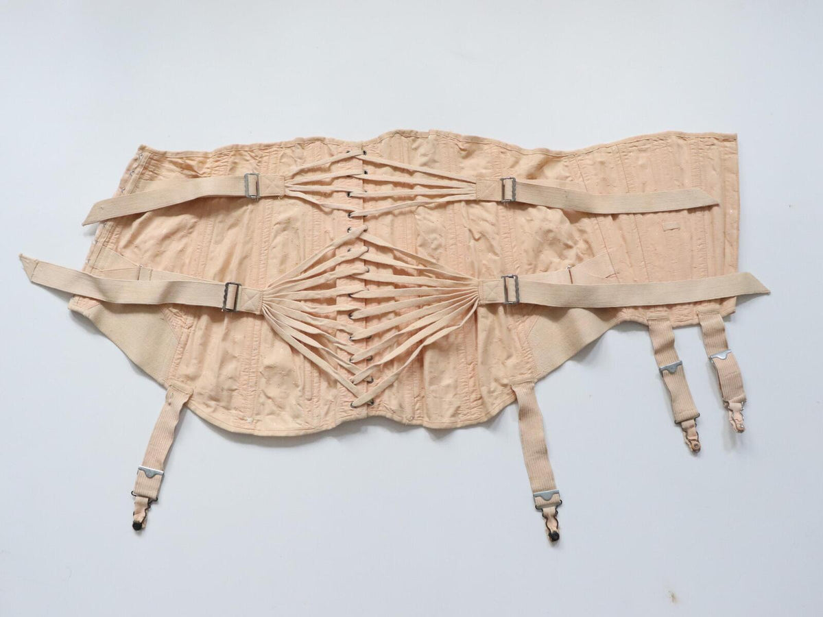 C1940S 1950s vintage beige fan laced corset -  SIZE - 30 inches waist