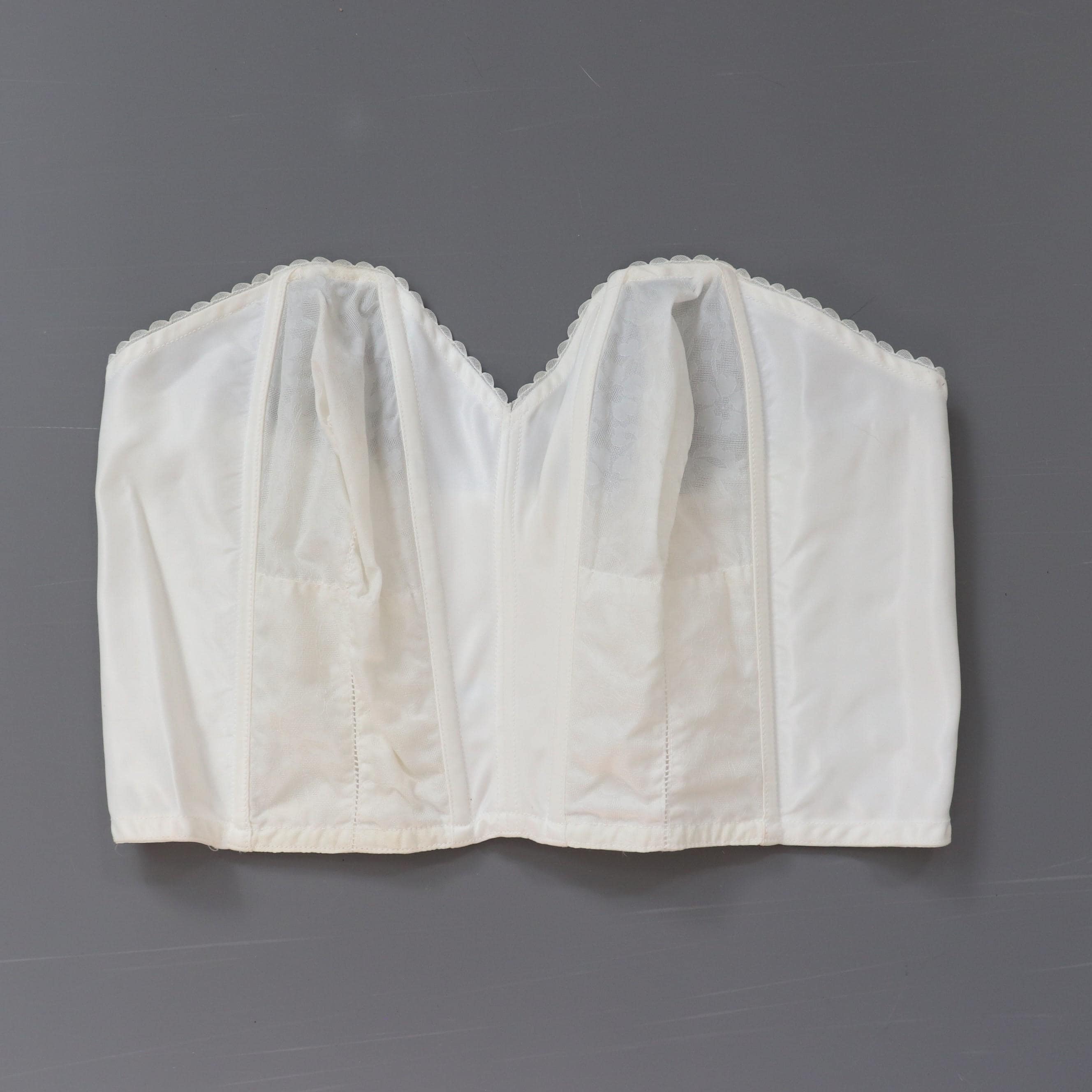 C1950s vintage English Rose Corsetry bra off white nylon cathedral bustier corset, lingerie - 38B