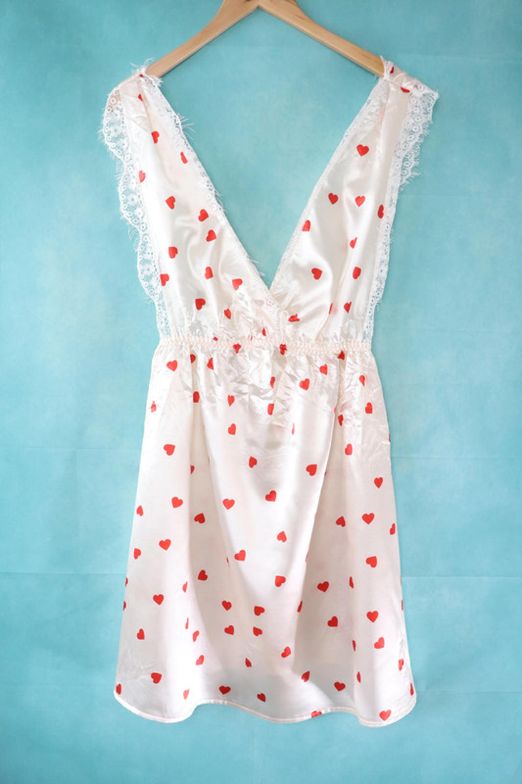 Vintage Y2K red heart satin pinafore slip dress/baby doll - underbust 26 -38"