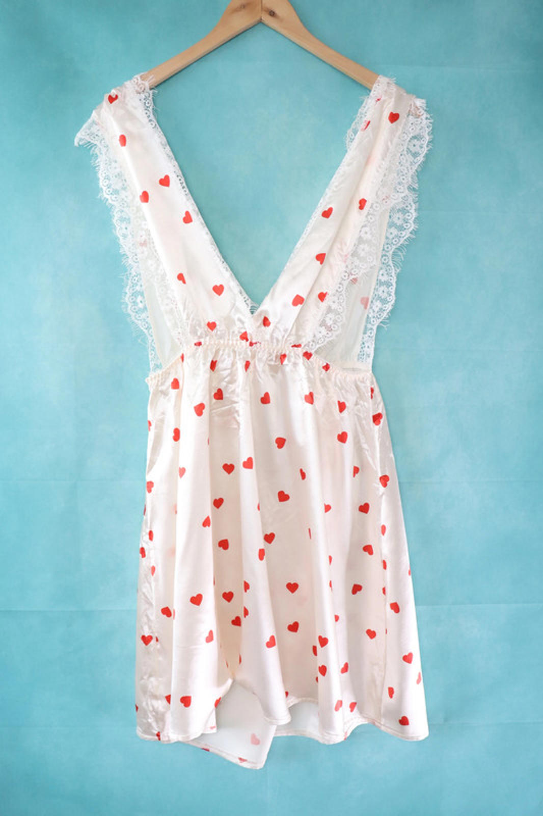 Vintage Y2K red heart satin pinafore slip dress/baby doll - underbust 26 -38"