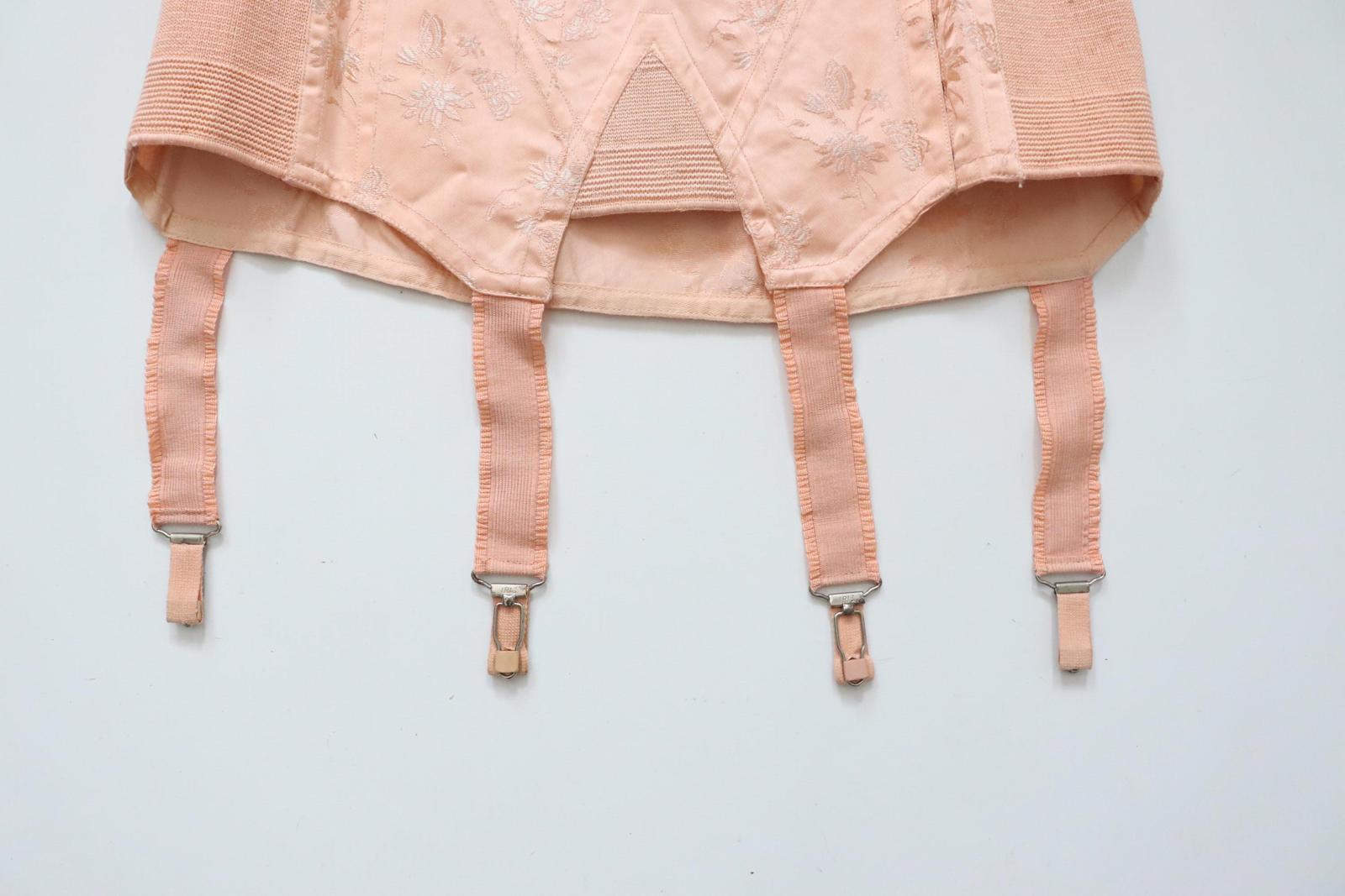 C1940s C1950s vintage pink floral coutil corset girdle - 24-26 inch waist