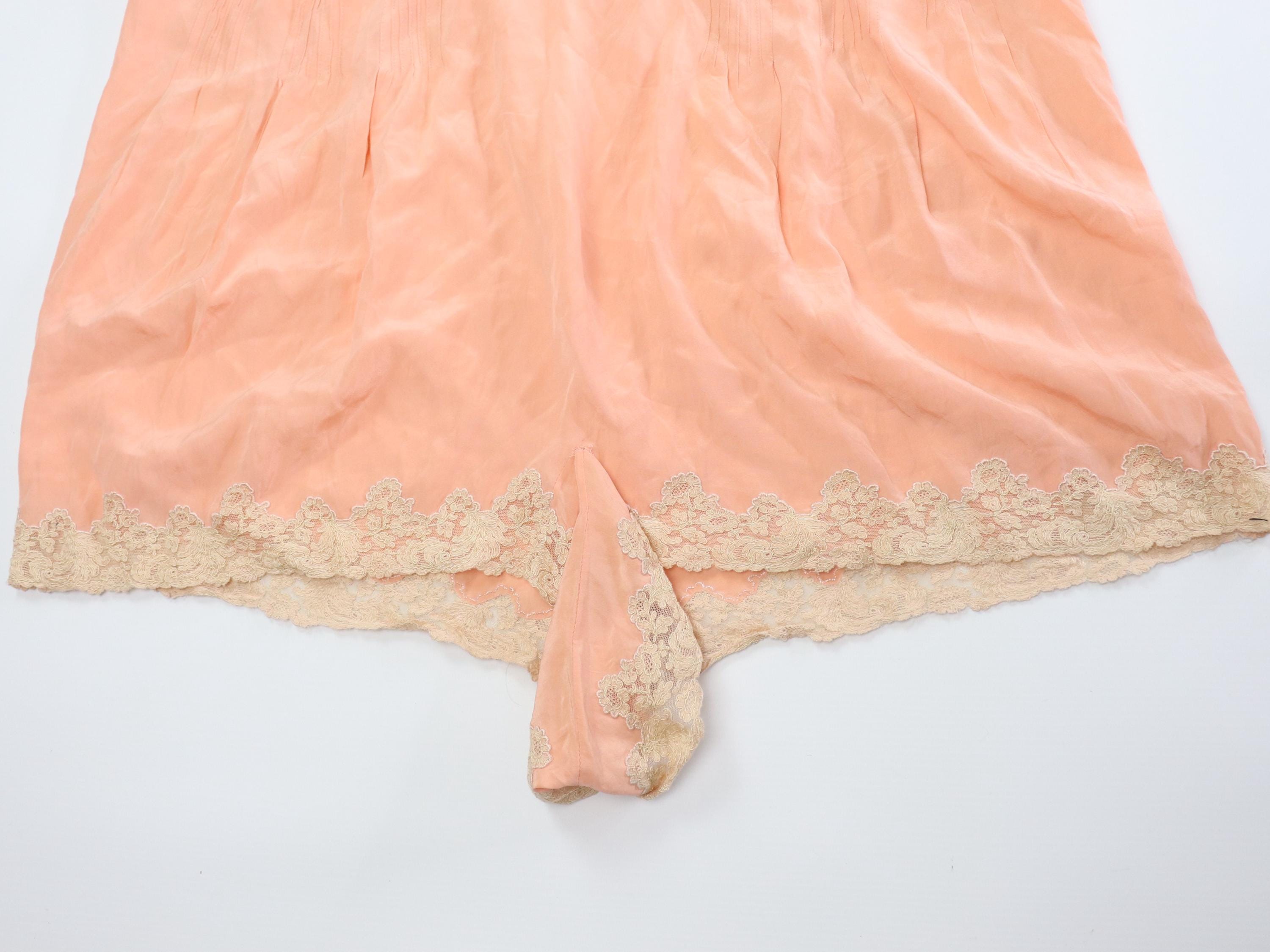 C1920s / 1930s vintage tea rose pink handstitched tap pants - 36" waist