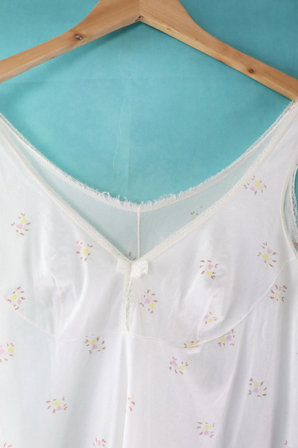 vintage white floral print slip dress/ nightie - chest 34" circumference