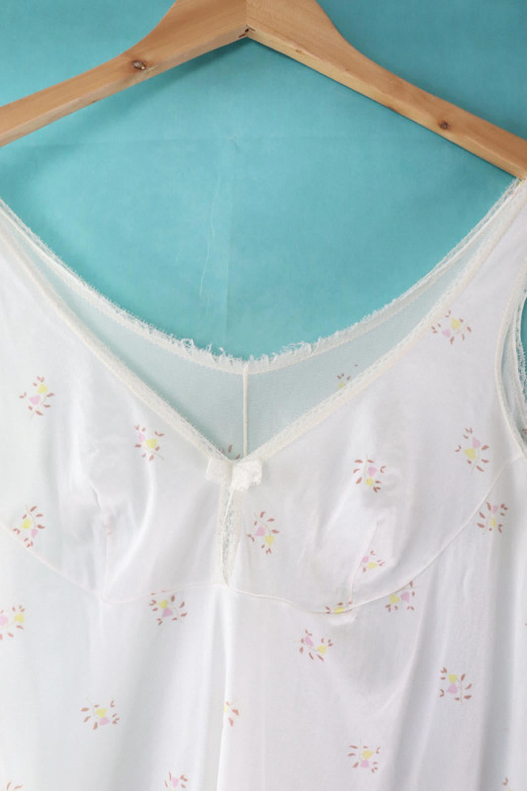 vintage white floral print slip dress/ nightie - chest 34" circumference