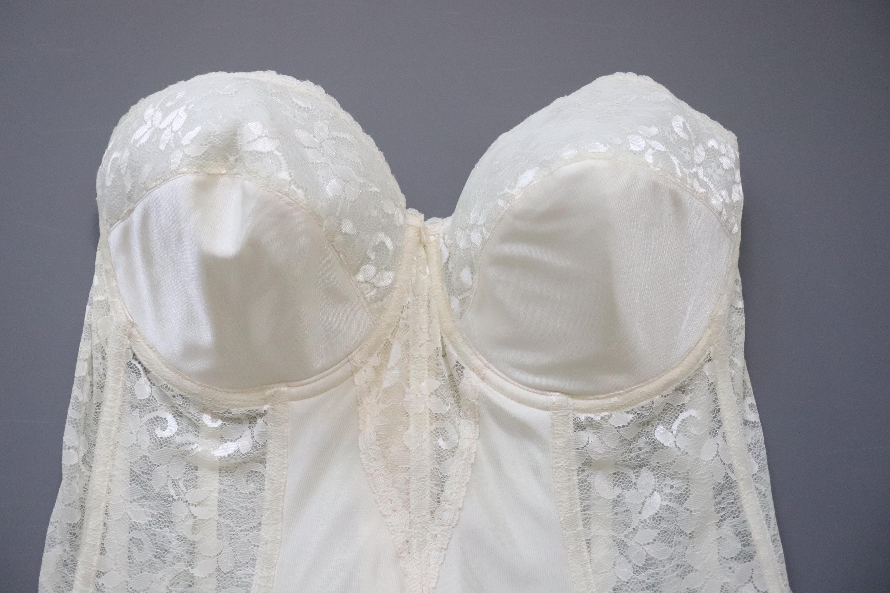 Vintage Carnival cream cupped bustier corset, size 42D