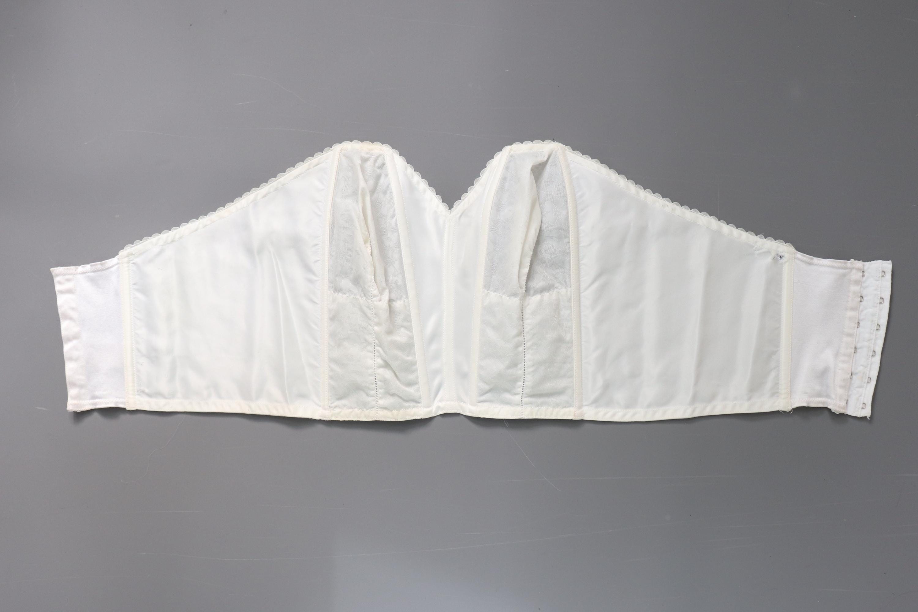 C1950s vintage English Rose Corsetry bra off white nylon cathedral bustier corset, lingerie - 38B