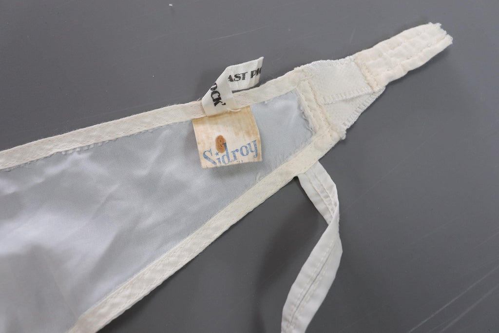 C1950s vintage Sidroy bra - Style Laura - Size 32 B cup, vintage triangle soft bra
