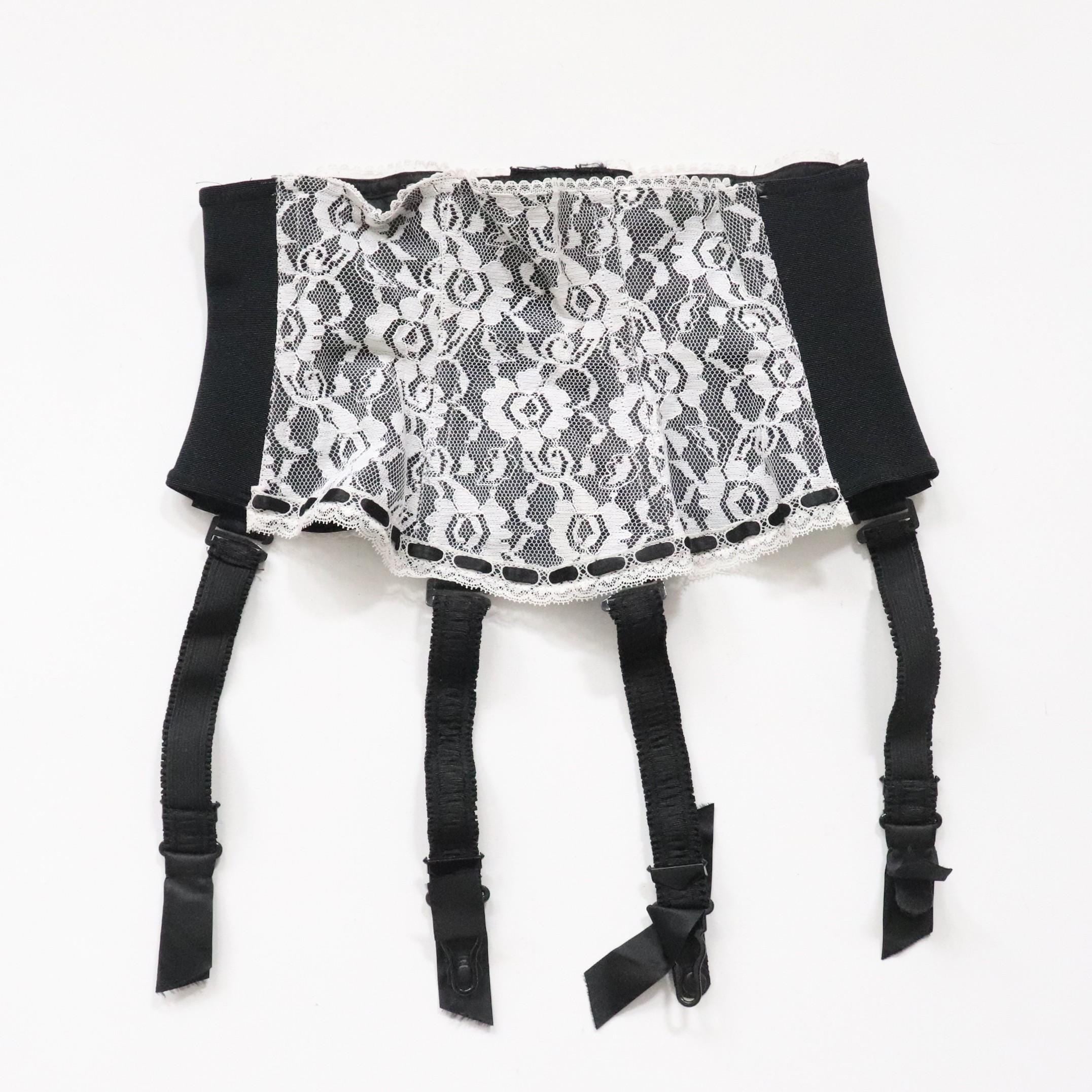 C1960s Vintage Triumph suspender belt, waist cincher belt with 4 supenders - 22"-24" waist