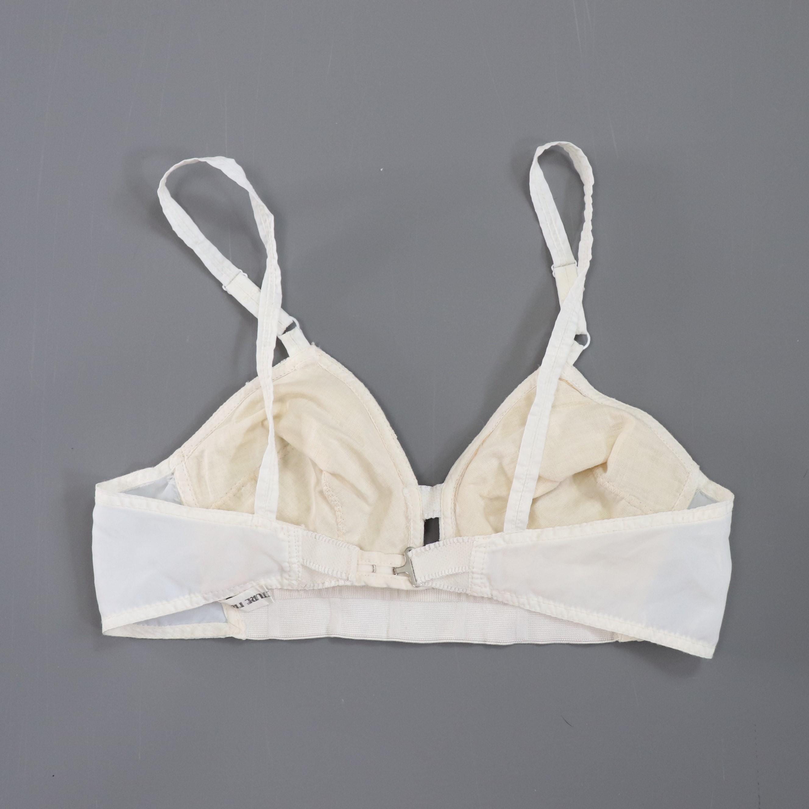 C1950s vintage Sidroy bra - Style Laura - Size 32 B cup, vintage triangle soft bra
