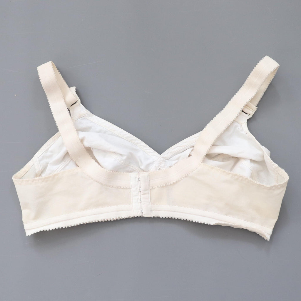 C1970s vintage -soft cup bra  underbust- 31.5" - 36"