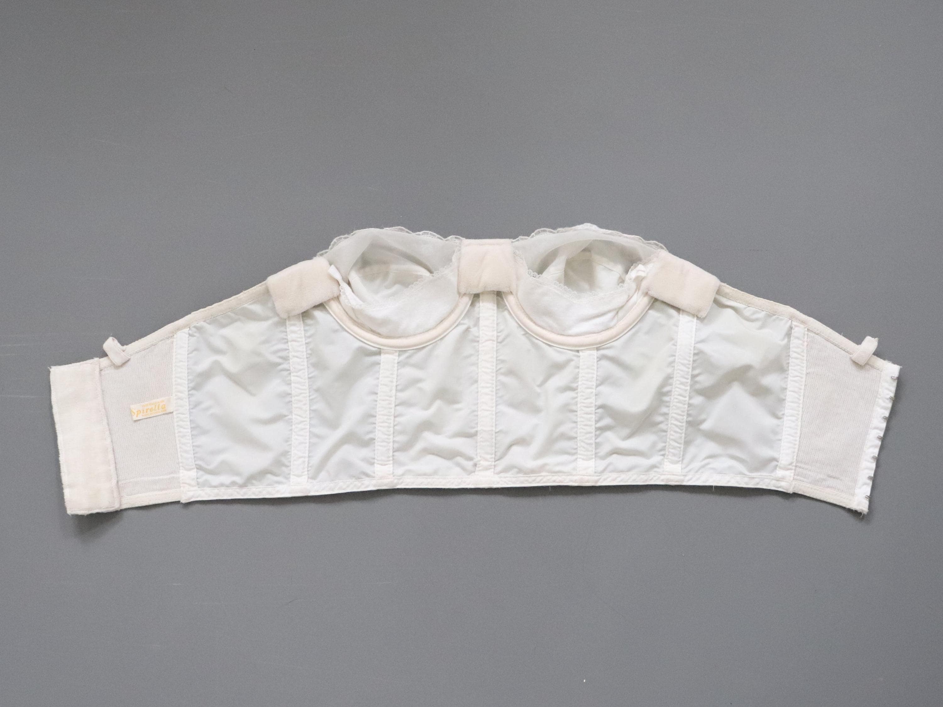 C1950s vintage Spirella longline cupped bustier bra - Underbust 27/28"