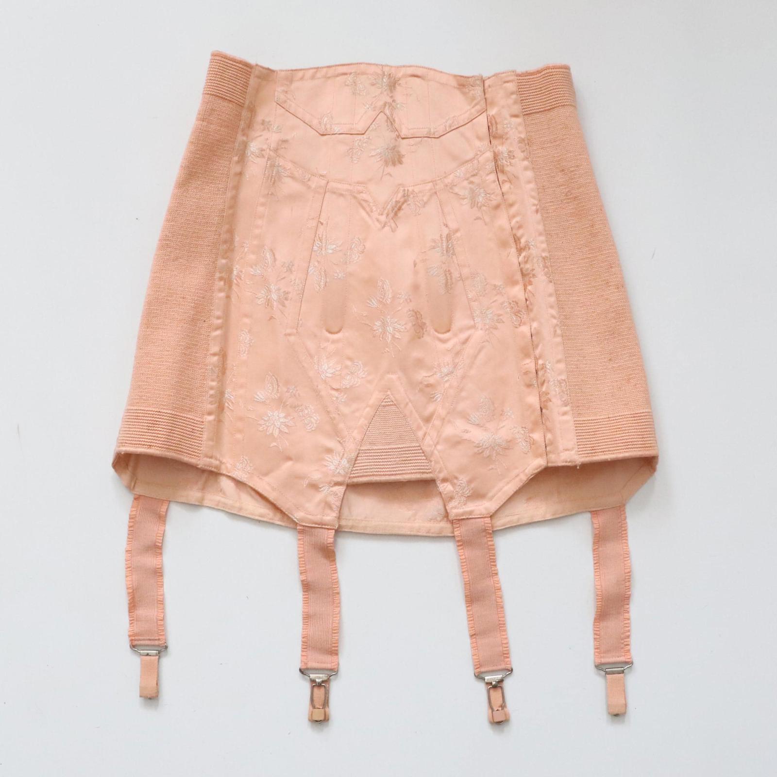 C1940s C1950s vintage pink floral coutil corset girdle - 24-26 inch waist