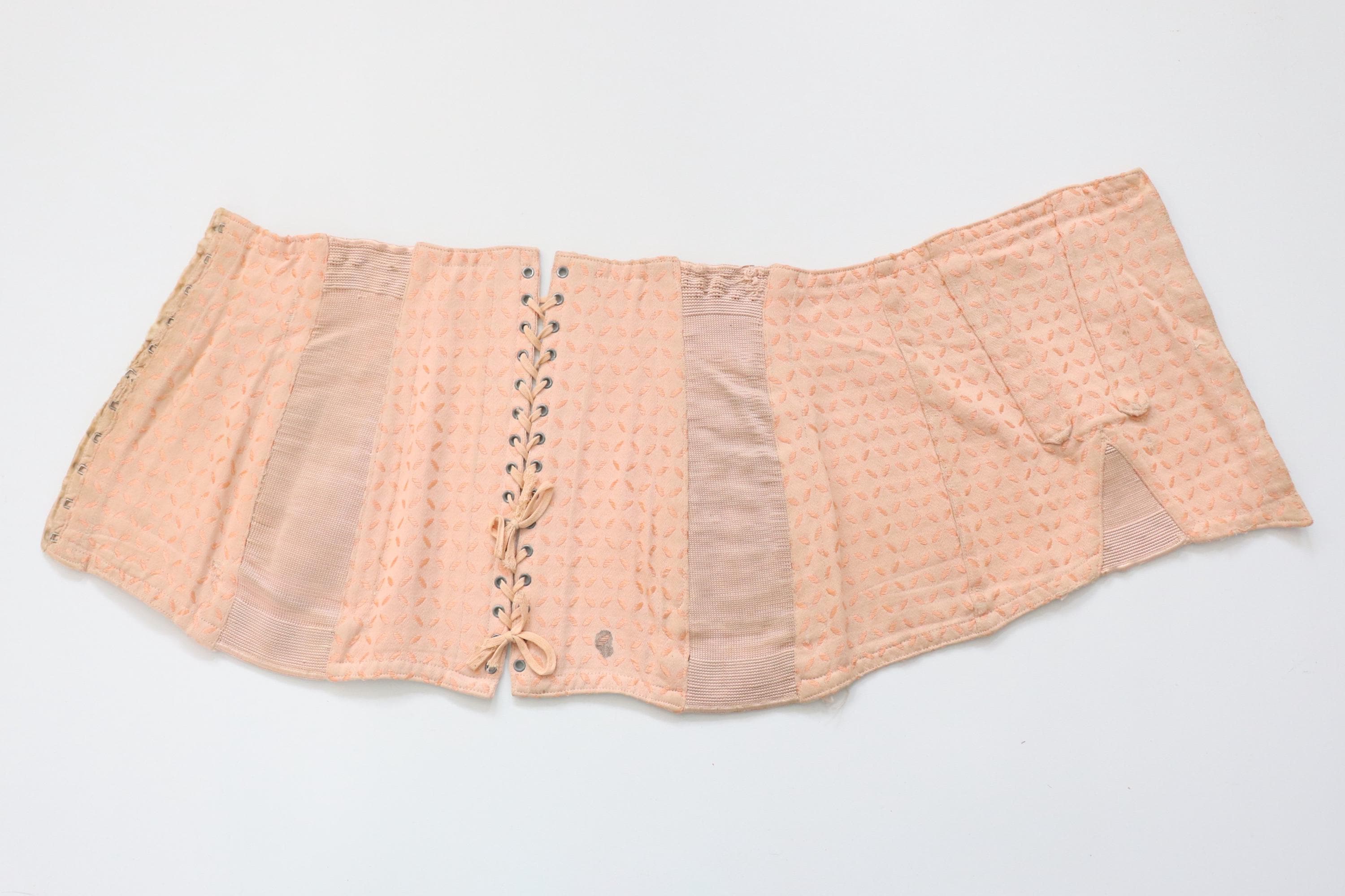 C1930s  1940s vintage corset girdle suspender belt