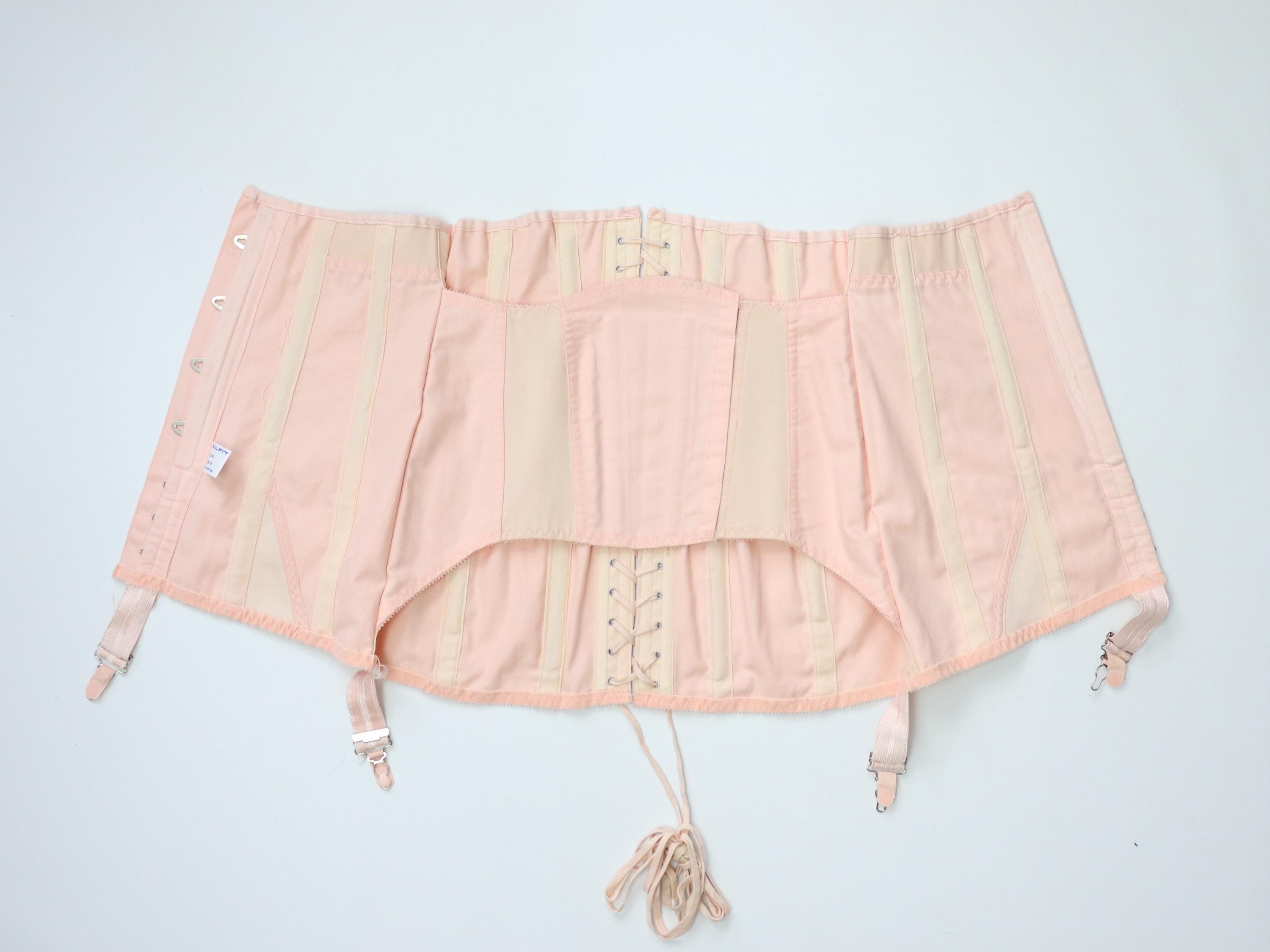 C1970s vintage Twilfit pale pink corset girdle with inner support band and discreet busk fastening - 29-30" WAIST