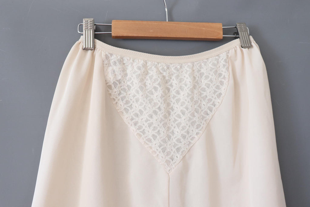 C1980s Vintage ST MICHAEL nylon slip skirt petticoat with lace panels UK 10-12 / 23"-34" waist