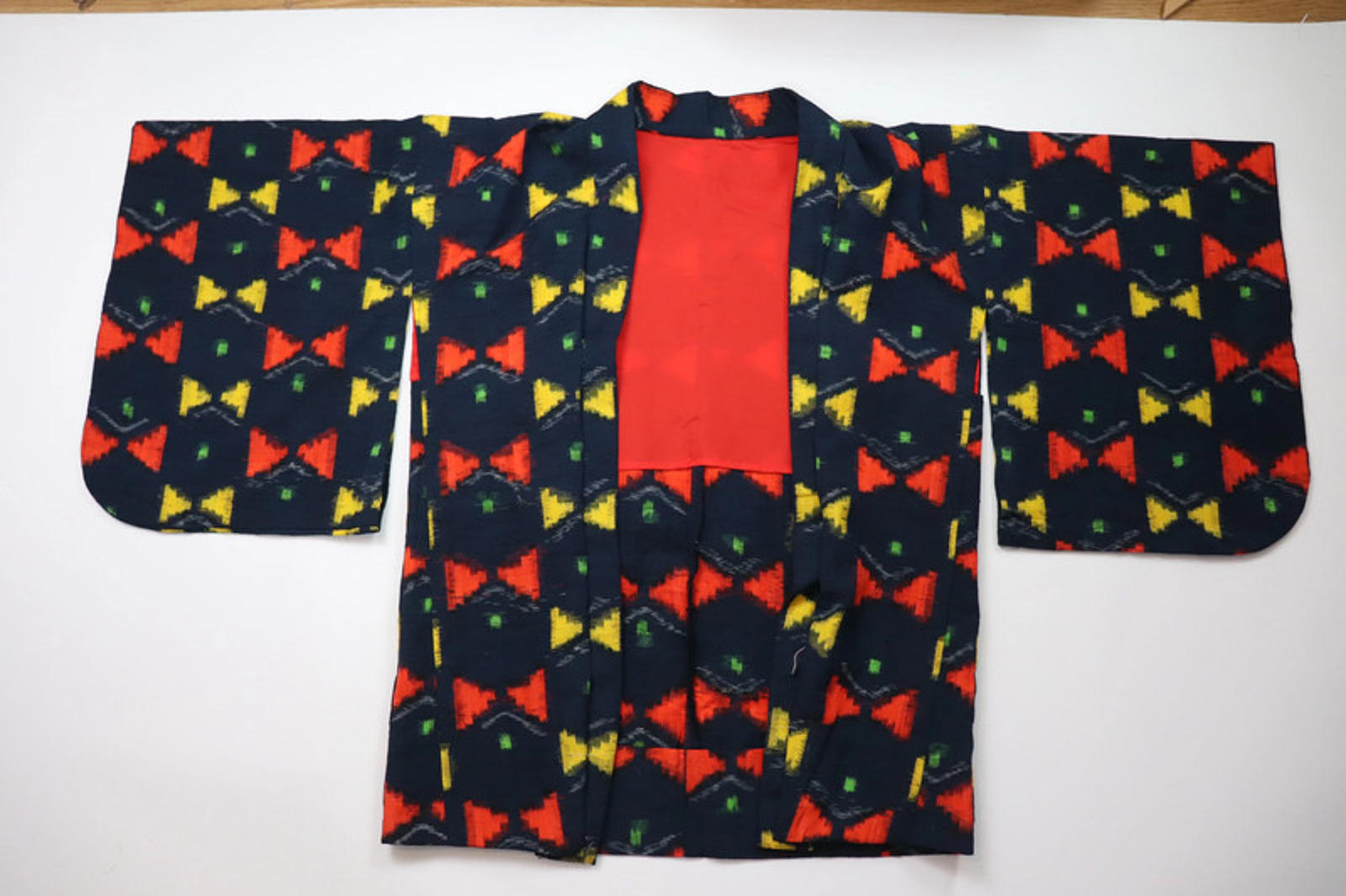 Vintage hand stitched Japanese Kimono Jacket with geometric pattern