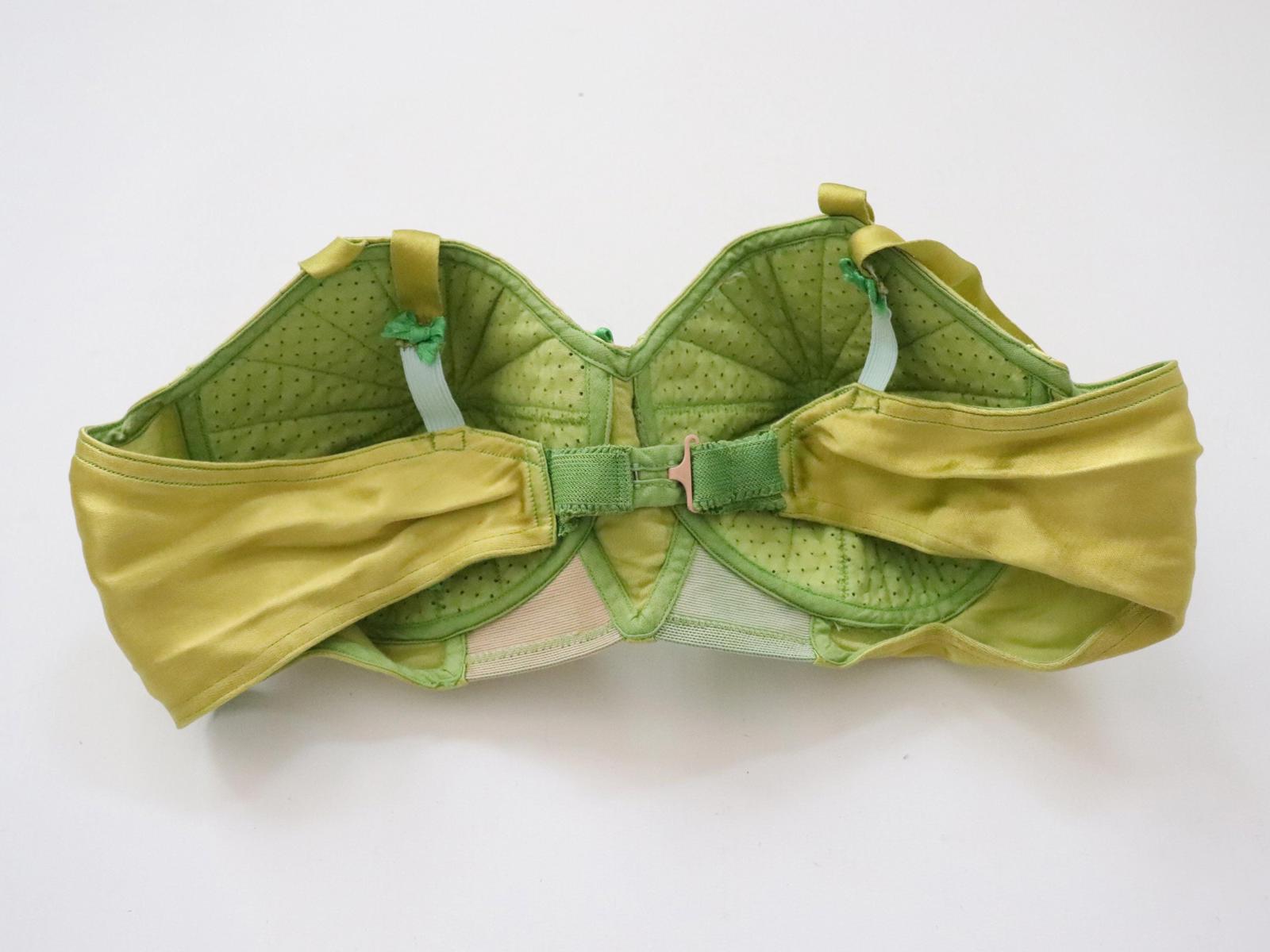 C1950s vintage green satin French bullet bra, Regina - fits ribcage 27-30"