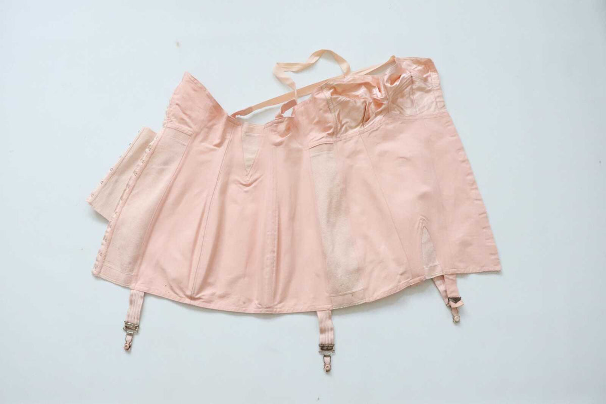C1940S C1950S Vintage pink cotton and satin corselette with inner support band