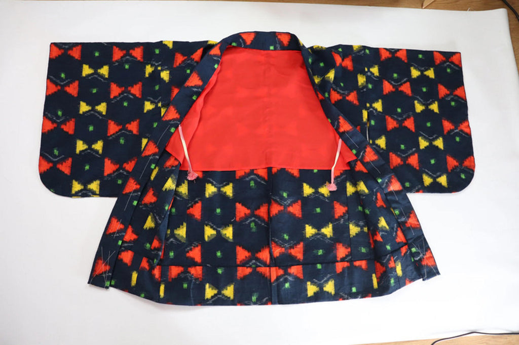 Vintage hand stitched Japanese Kimono Jacket with geometric pattern