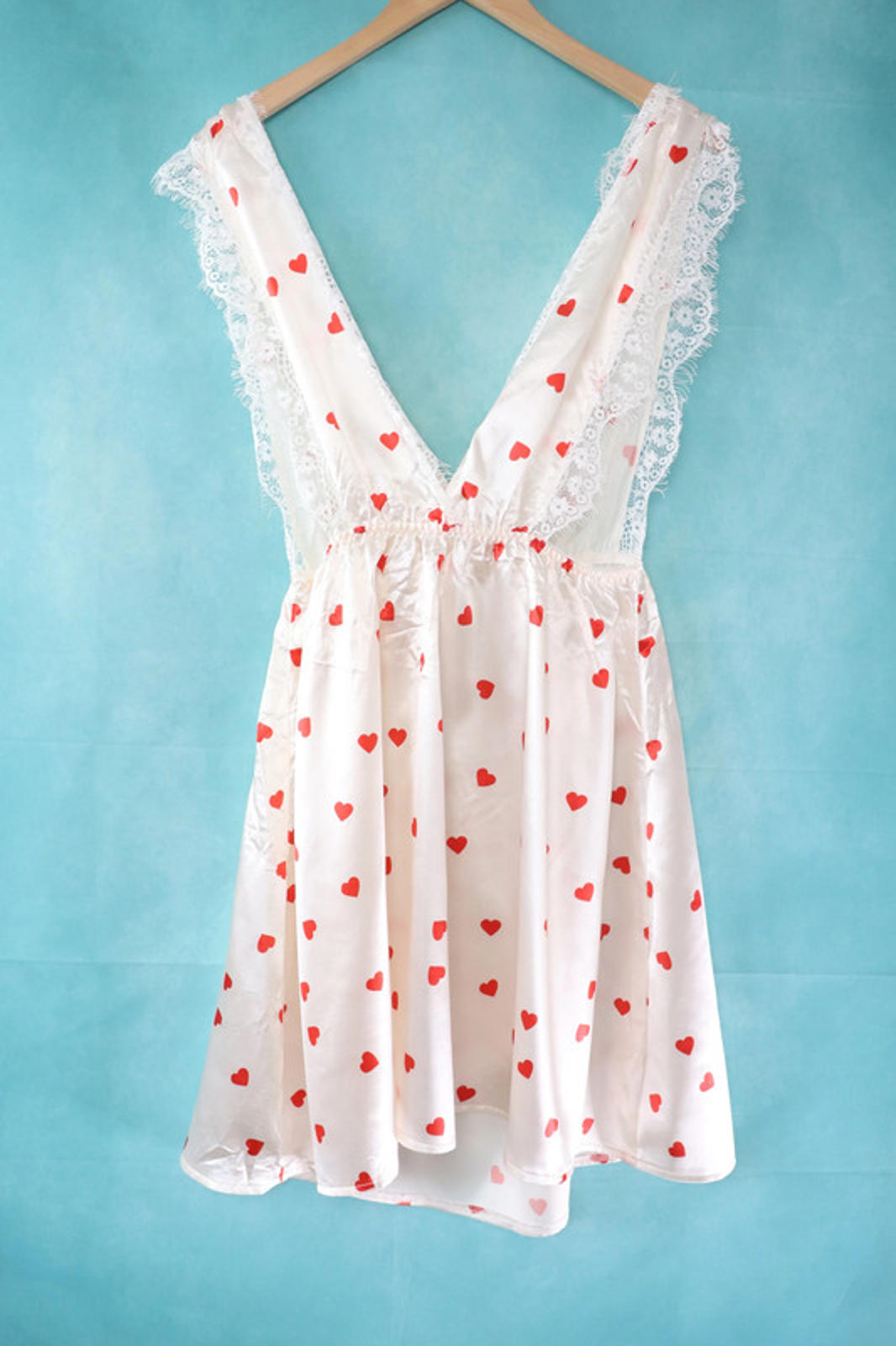 Vintage Y2K red heart satin pinafore slip dress/baby doll - underbust 26 -38"